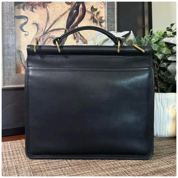 ❤️SOLD❤️Vintage Coach Navy Willis Bag 9927 - Picture 5 of 10